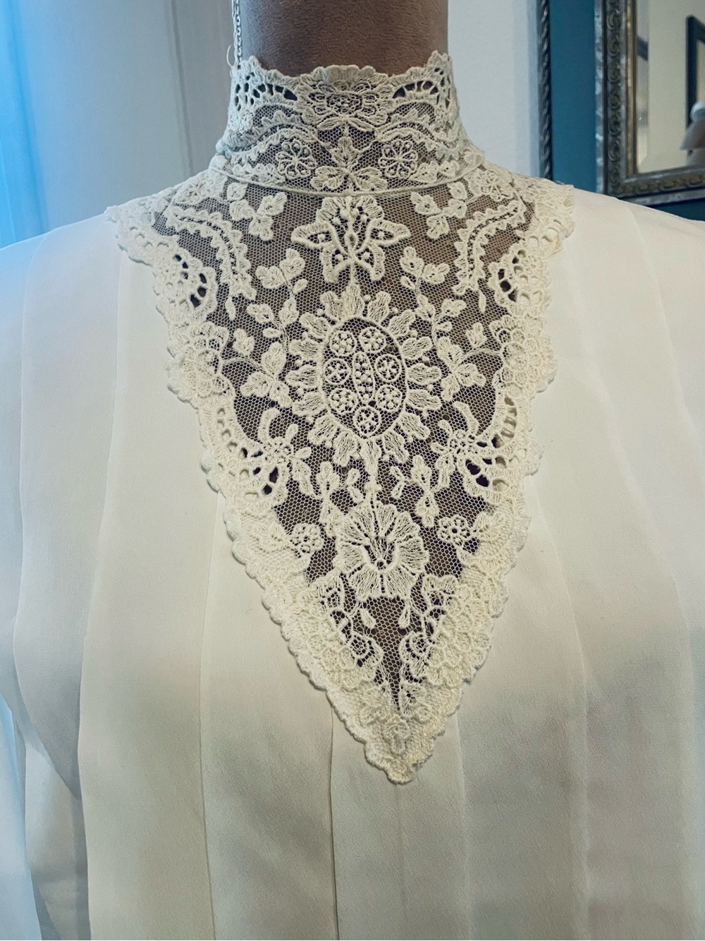 Charter Club Elegant Cream Lace High-Neck Women's Blouse, 6P